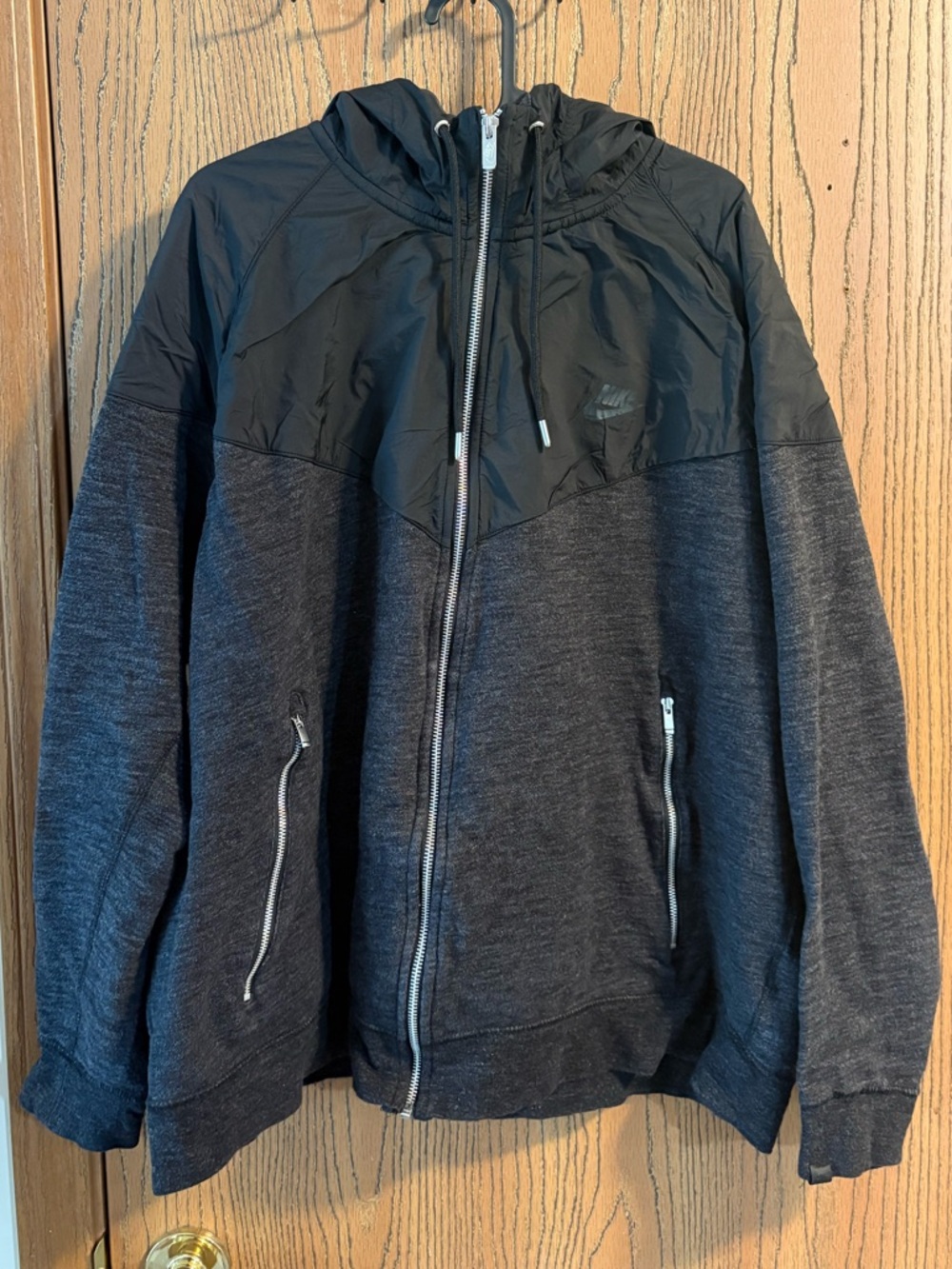 Nike Grey and Black Windbreaker with Hood and Pockets